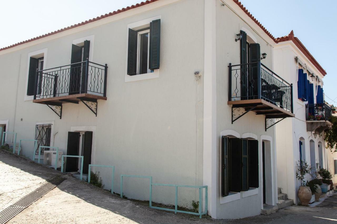 Villa @ Poros Poros Town Exterior photo